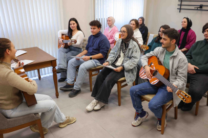 Kocaeli'de Halkevi 'nde eğitimler başladı