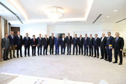 AK HEYETTEN ANKARA'DA YOĞUN MESAİ
