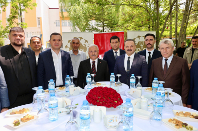AKSARAY’DA BAYRAM COŞKUSU: KENTİN TÜM PAYDAŞLARI BAYRAMLAŞMA PROGRAMINDA BULUŞTU