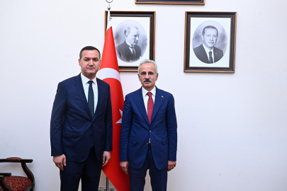 AKSARAY MİLLETVEKİLİ TURAN YALDIR ULAŞTIRMA VE ALTYAPI BAKANI ABDULKADİR URALOĞLU'NU ZİYARET ETTİ