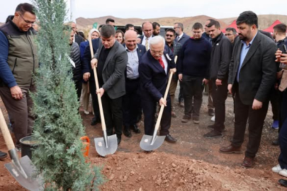 Aksaray’da Öğretmenler Günü’nde 5 bin fidan toprakla buluştu