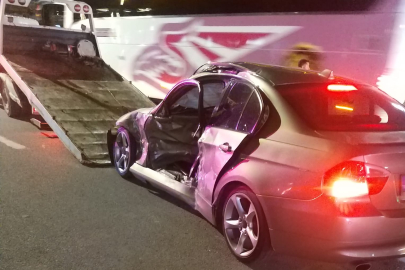 AKSARAY’DA GECE YARISI KAZASI: ARAÇLAR HURDAYA DÖNDÜ, 1 KİŞİ YARALANDI