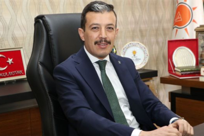 AK PARTİ'DEN KURBAN BAYRAMI MESAJI: "MİLLETÇE KENETLENDİĞİMİZ GÜNLERDEN BİRİNİ YAŞIYORUZ"