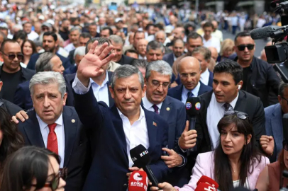 YENİ PARTİ'DE İLK VİTRİN BELLİ OLDU: PARTİ MECLİSİ VE YÜKSEK DİSİPLİN KURULU AÇIKLANDI