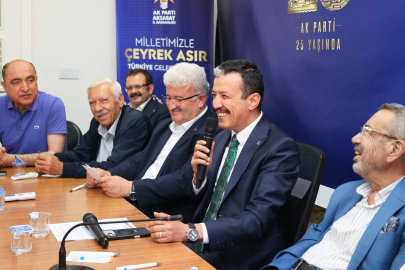 AK PARTİ AKSARAY TEŞKİLATI 25. KURULUŞ YIL DÖNÜMÜNDE BİR ARAYA GELDİ
