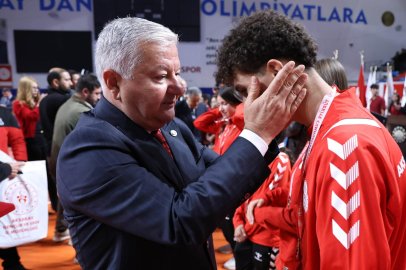 Aksaray’da Cumhuriyet Bayramı’nın 103. Yılı Coşkuyla Kutlandı
